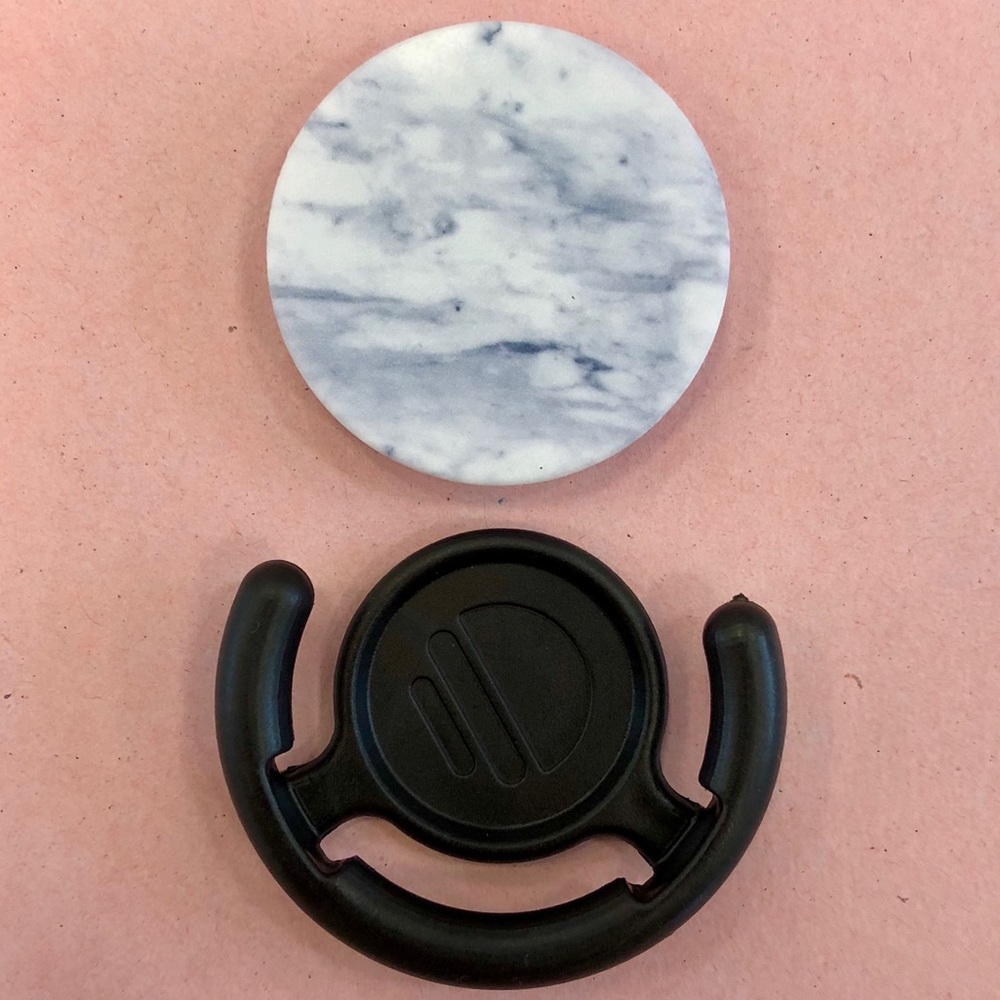 Pop socket with a holster